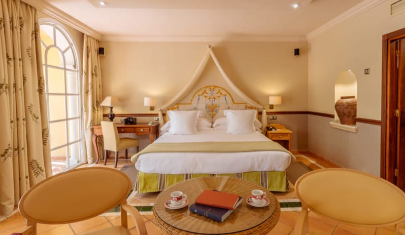 GARDEN VIEW JUNIOR SUITE BEDROOM
